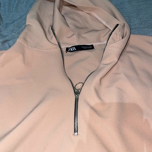 HOODED SWEATSHIRT FROM ZARA - Picture 2 of 4